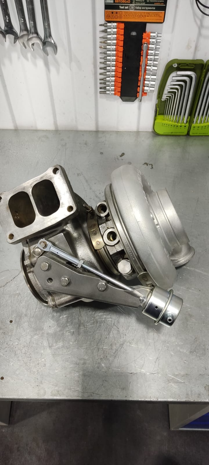 Ремонт турбины погрузчика VOLVO / Вольво